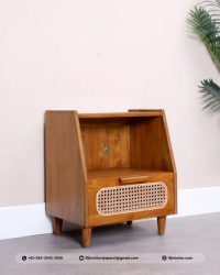 Nakas Rotan Minimalis